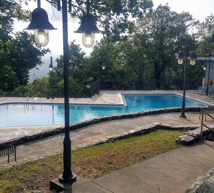 cheaha-state-park-swimming-pool-photo